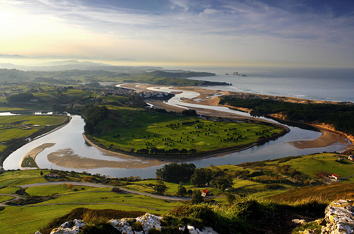 Paisaje de fondo de boo de pielagos